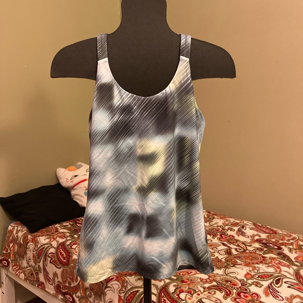 Athleta Tank With Built in Bra